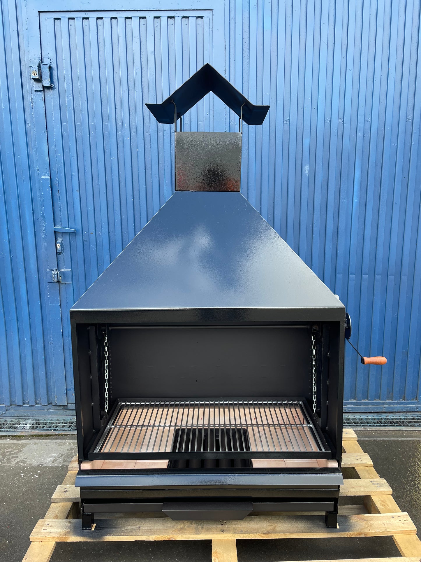 BBQ con Leñero y Cajón para Cenizas