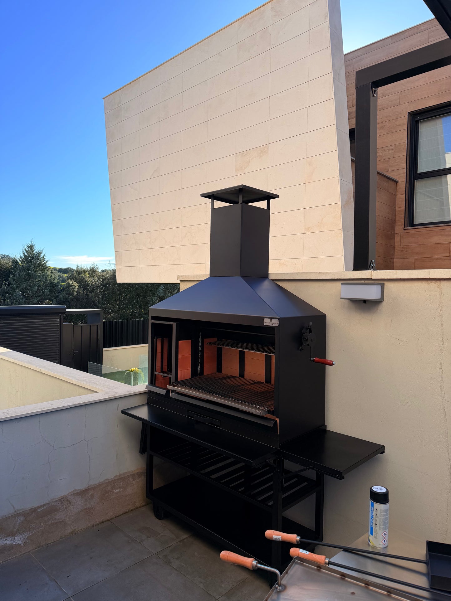 Barbacoa Modelo Premium 130 + Carro con Mesa Frontal